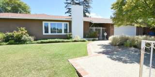 Well Maintained 3 Bedroom 2 Bath Home in Highly Desirable Saratoga Neighborhood! Gallery 1