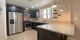 West El Paso 4bed/3.5bath Townhome Gallery 9