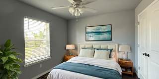 Townhouse with Garage - Minutes from Downtown Rogers Gallery 23