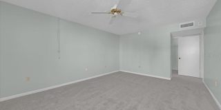 660 ISLAND Way Gallery 16