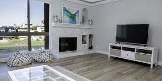 6400 Pacific Avenue Gallery 1