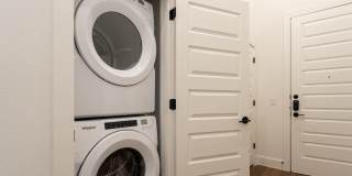 Lyle Apartments Gallery 80