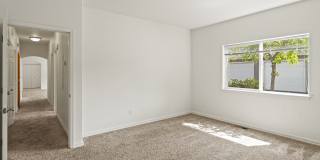 Ridgewood Gallery 15