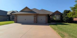 Spacious Home in a Great Edmond Location Gallery 1