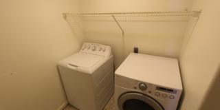 $500 off 1st months Rent!_3-Bedroom Summit Park Condo with Fireplace, Balcony & Covered Parking Gallery 21