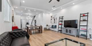 2113 W CASS Street Gallery 23