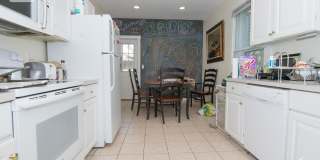 Charming 5 Bedroom Gallery 7