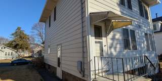 Spacious 3 Bedroom Home with 2 Car Garage and Large Yard! Gallery 8