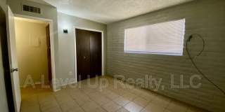 1838 South Rosemont Avenue Gallery 12