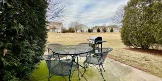 3329 Bromley Lane Gallery 23