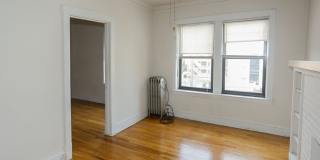 4844 N. Rockwell Apt. Gallery 14