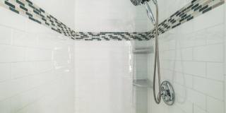 42385 TRELLIS Square Gallery 22