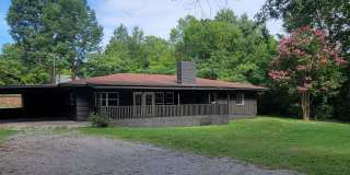 City of Maryville 37801 - 4 bedroom, 2.5 bath home - Call Jeanna Penton 865-740-8482 Gallery 1