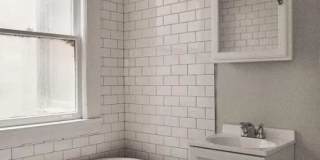 2901 James Avenue South Gallery 21