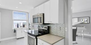 2800 E Sunrise Boulevard Gallery 22