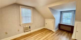 221 E Chestnut Street Gallery 11