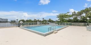 3000 Holiday Drive Gallery 25