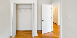 4715 North Leavitt St. Apt. Gallery 21