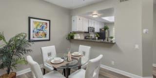 Harbor Pointe Apartments Gallery 15