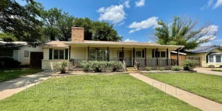 4816 15th Street Gallery 1