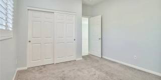 6746 N Glasner Gallery 28