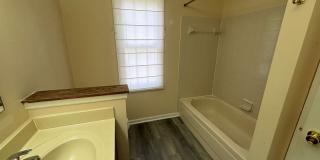 Updated - 2BD/2BA on 2nd floor with Balcony! Gallery 15
