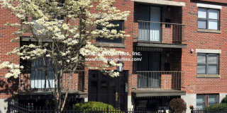 Newly renovated 2 bed next to Huntington Circle! Gallery 4