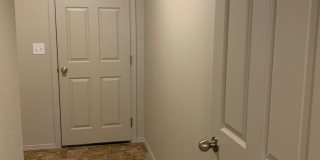 Beautiful new 3 bed 2 bath home in a quiet Star neighborhood. Gallery 23