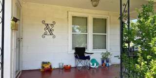 Large 2 Bed 1 Bath corner-lot home in Highland! Gallery 3