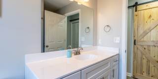1329 Riverdale Dr Gallery 20