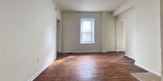 Spacious 4BR Germantown Home with Huge Enclosed Yard Gallery 6