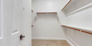 132 Stanley Falls Drive Gallery 16