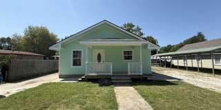 607 East Broadway Gallery 1