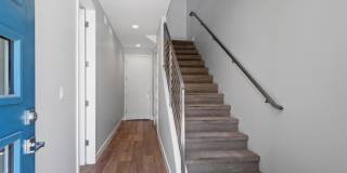 1214 W 5th Street Gallery 19