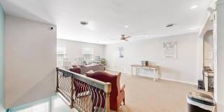 383 W NORTH Street Gallery 7