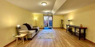 Spacious Garden-level Condo with Kitchenette in North Boulder Gallery 11