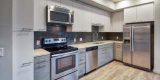 Eviva Midtown Gallery 37