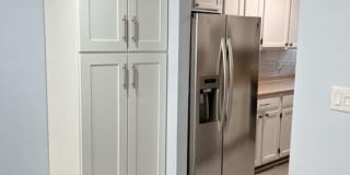 Mill Creek 4bd/2bth w/ Two Car Parking and Yard Gallery 6