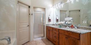 Beautiful pet friendly 4 bedroom home-AVAILABLE TODAY! Gallery 26