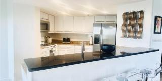 5950 PELICAN BAY Plaza S Gallery 18