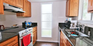 Great 2 Bedroom 1 Bath Gallery 5