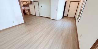 Great 3 Bed 2 Bath 2 Car Garage Flat Duplex- Pets ok! Gallery 4