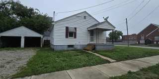 2 bed 1 bath 2 car garage 2 bed 1 bath 2 car garage Gallery 1