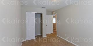 1331 Mull Street Gallery 13