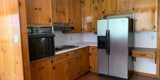 Single Family 4 BR 3.5 BA 0.7 Acres Water Front Gallery 6