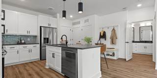 The Averly Collins Hill Gallery 6