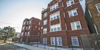 4815-23 W Cortez St Gallery 18