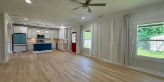 Newer-build Norfolk Home on Corner Lot Newer-build Norfolk Home on Corner Lot Gallery 6