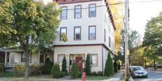 588 Argyle Ave Gallery 1