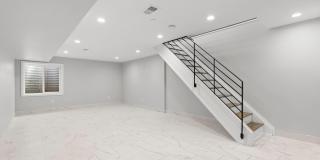 873 MOYER Street Gallery 18